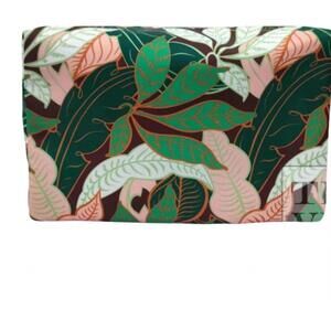 NEW TRVL DESIGN women'severyday cosmetic bag in tropicana